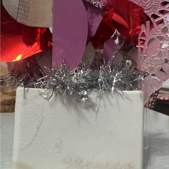 Vintage Valentine Ceramic Figurine with Red and Pink- Red Ridinghood - Picture 7 of 8